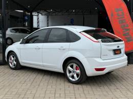 FORD - FOCUS - 2013/2013 - Branca - R$ 45.900,00
