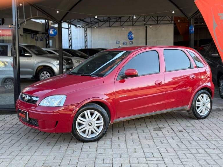 CHEVROLET - CORSA - 2009/2010 - Vermelha - R$ 29.900,00