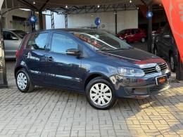 VOLKSWAGEN - FOX - 2010/2011 - Azul - R$ 27.900,00