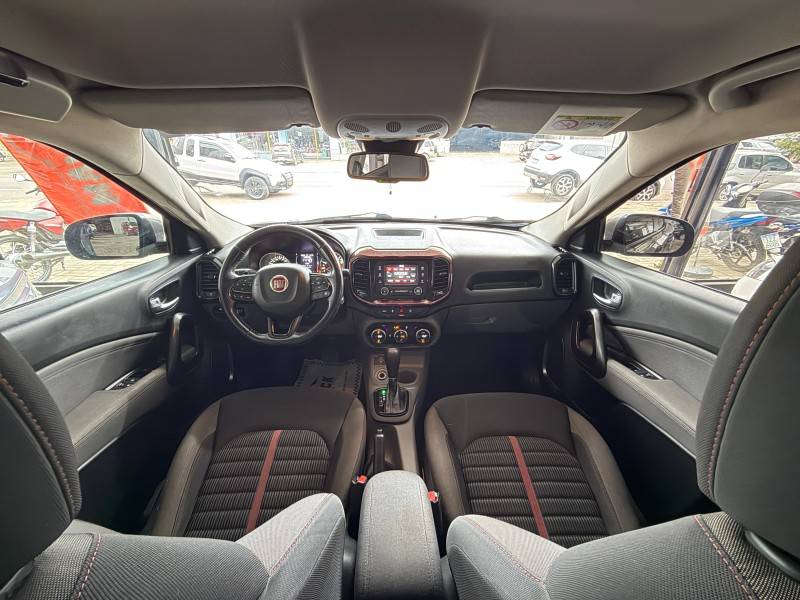 FIAT - TORO - 2017/2018 - Cinza - R$ 89.900,00