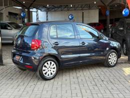 VOLKSWAGEN - FOX - 2010/2011 - Azul - R$ 27.900,00