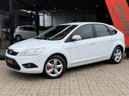 FORD - FOCUS - 2013/2013 - Branca - R$ 45.900,00
