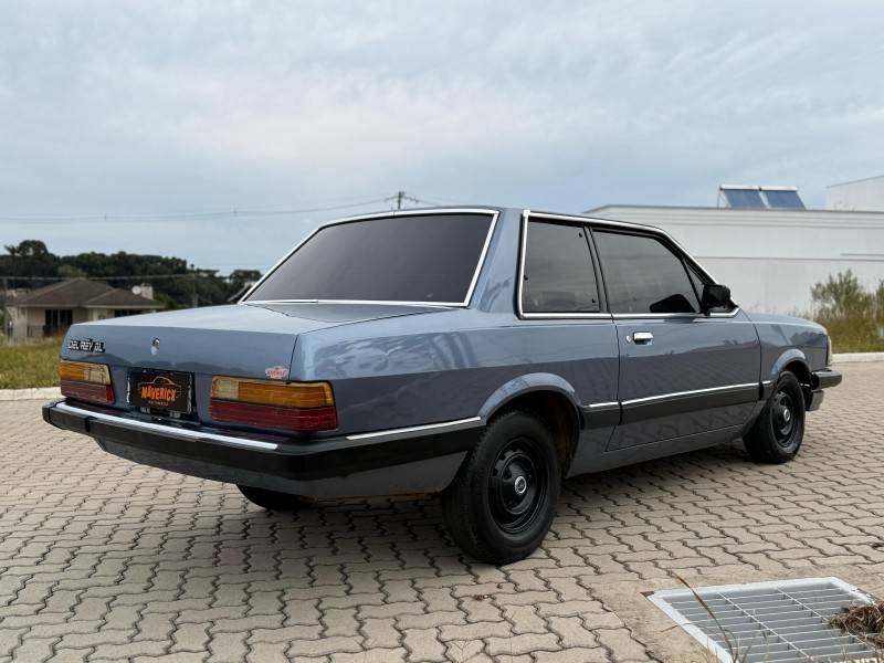 FORD - DEL REY - 1988/1988 - Azul - R$ 13.900,00