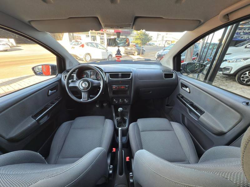 VOLKSWAGEN - FOX - 2010/2011 - Azul - R$ 27.900,00