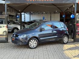 VOLKSWAGEN - FOX - 2010/2011 - Azul - R$ 27.900,00